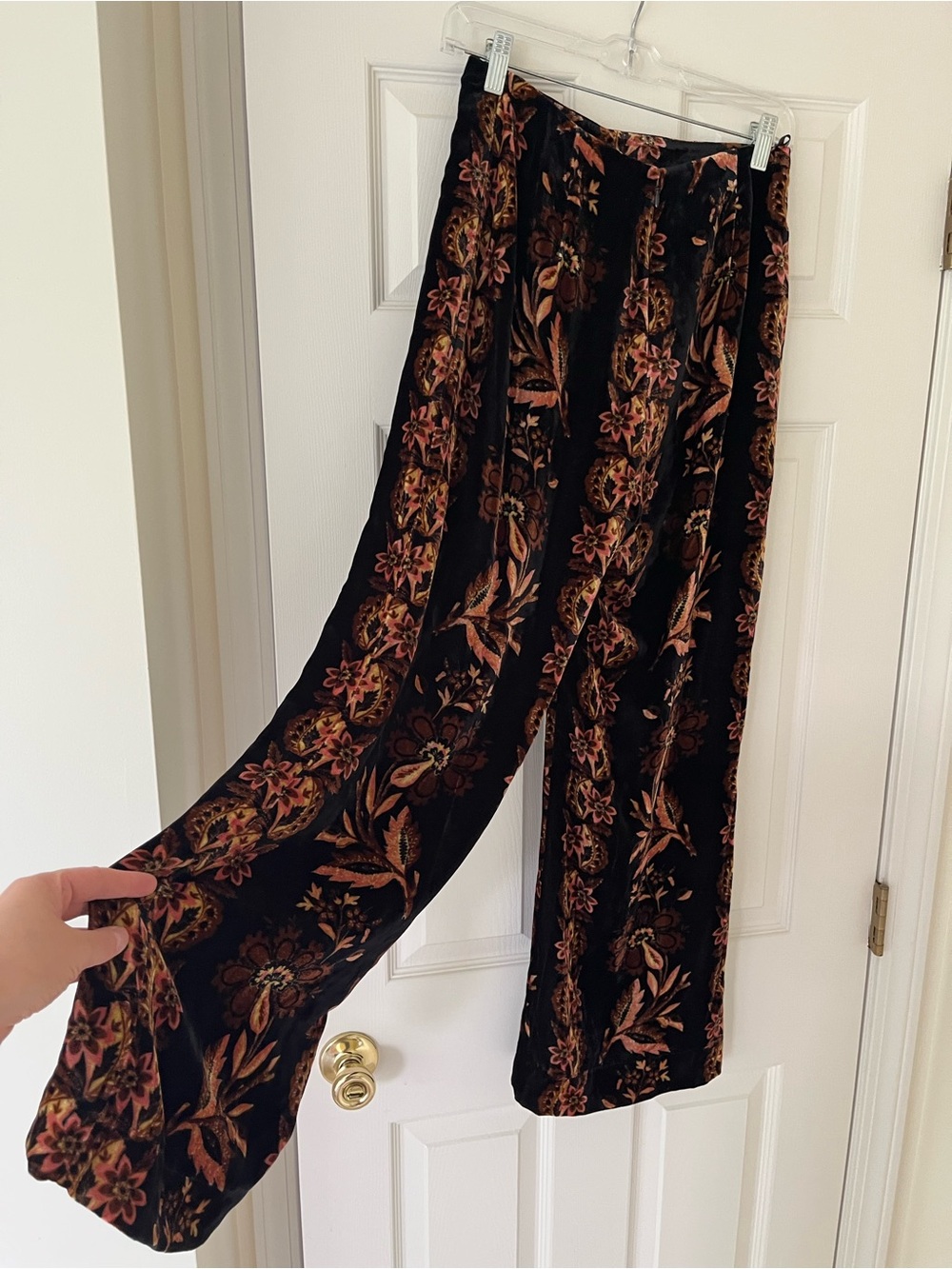 Cara Cara Venezia Jacket and Firenze Pant Set in Luxe Printed Velvet, Size 2, XS - Picture 13 of 16